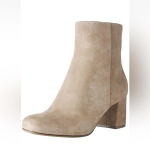 Naturalizer “Westing” Booties ankle boots almond Toe oatmeal color 10 wi…